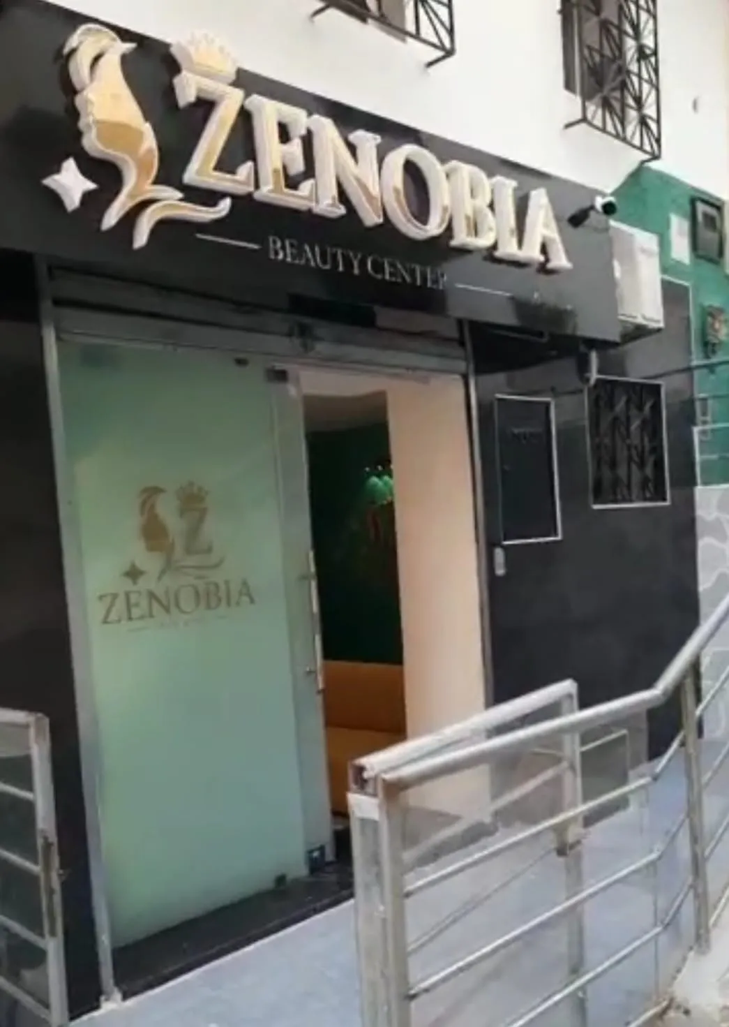 Façade Zenobia